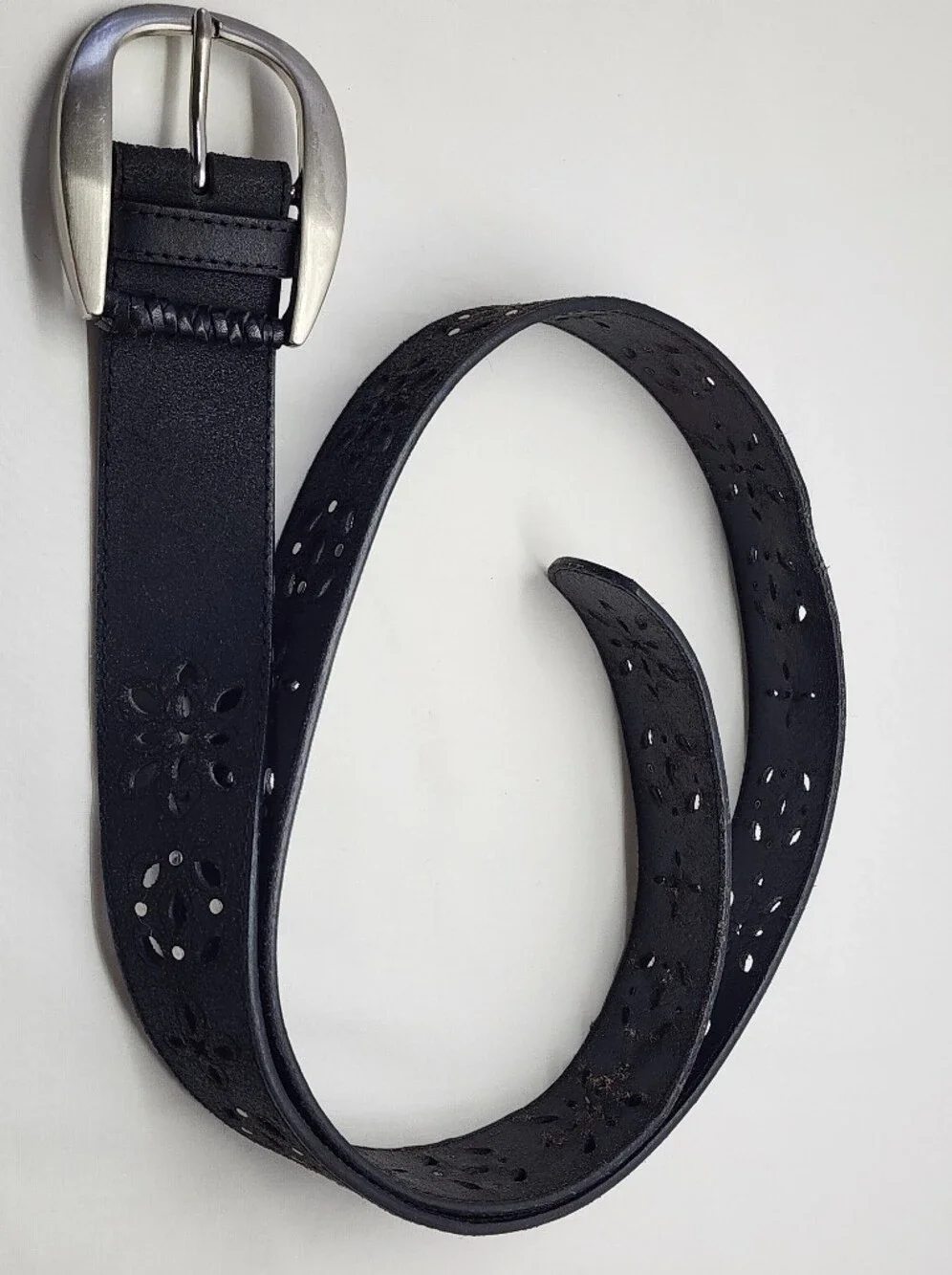 Vintage Delia*s Black Women's Leather Belt with Floral Cutouts